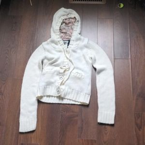 Urban heritage acrylic sweater